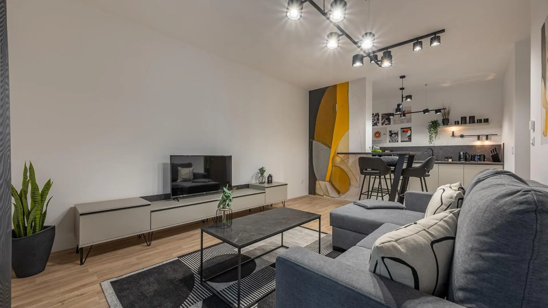 Appartamento Condo With Balcony @ Downtown Budapest Ungheria